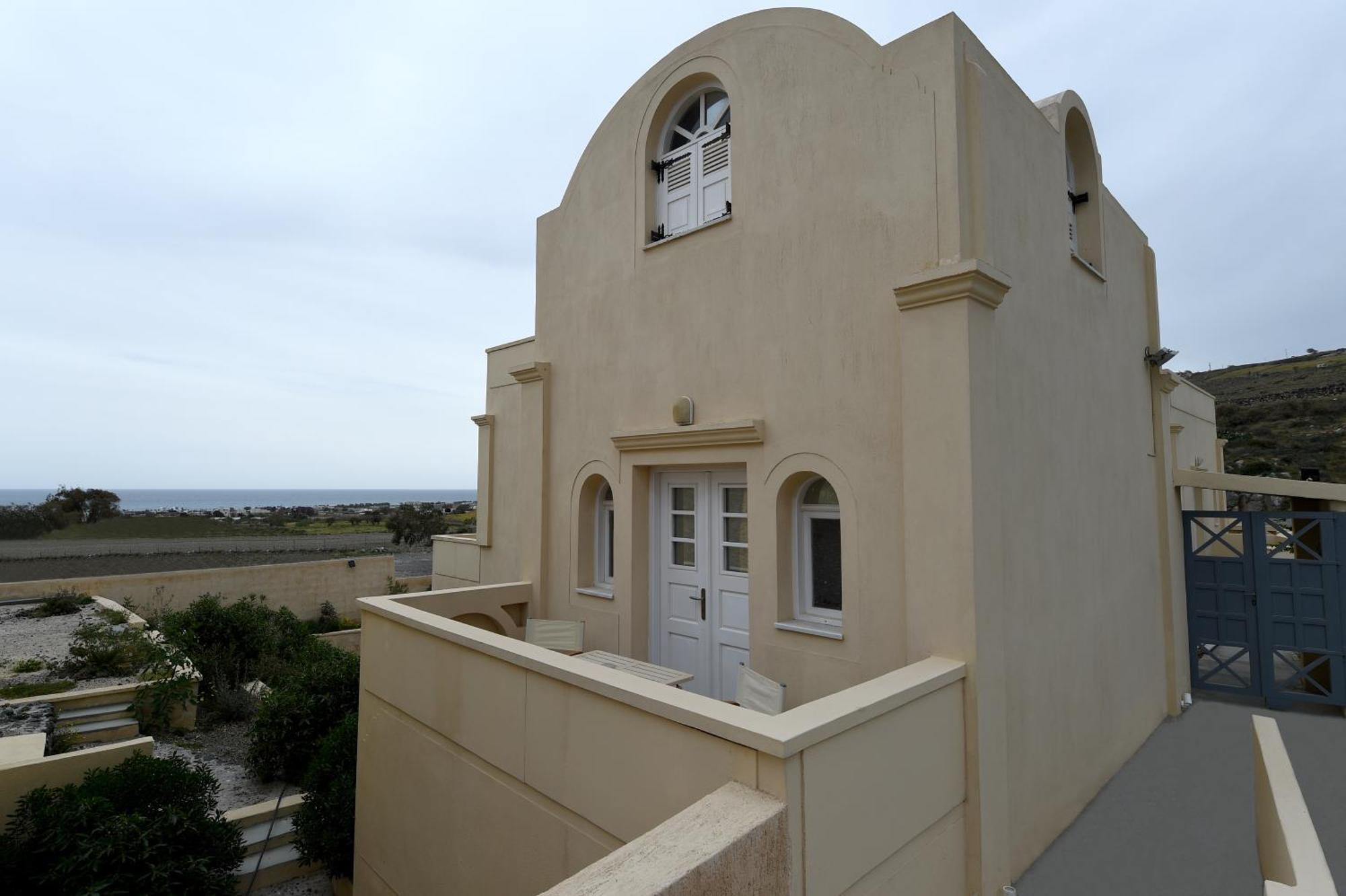 Leon Lux Apartments Perivolos  Exterior photo