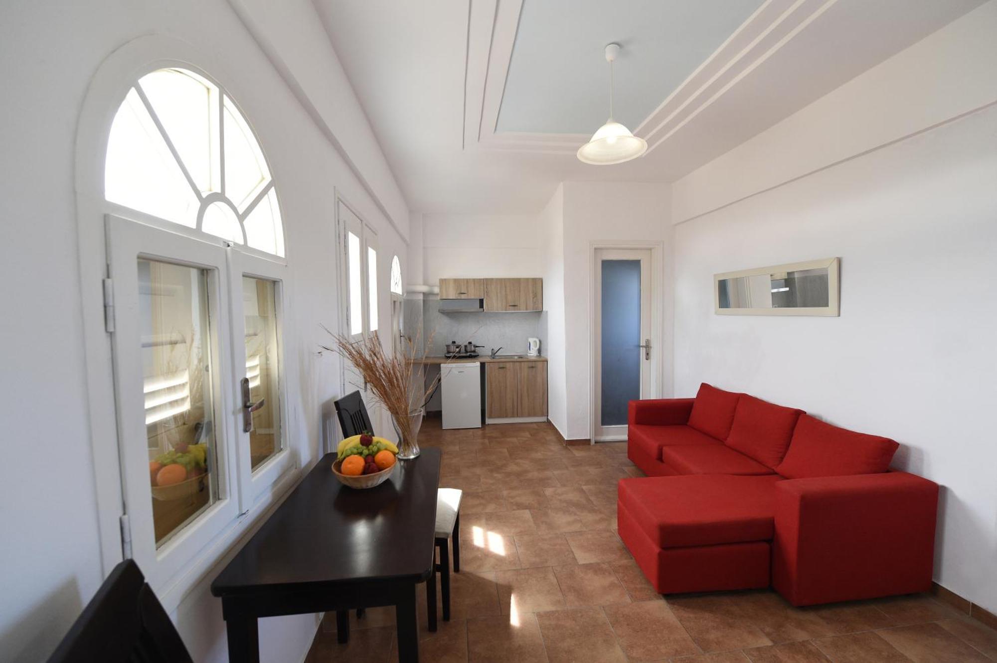 Leon Lux Apartments Perivolos  Exterior photo