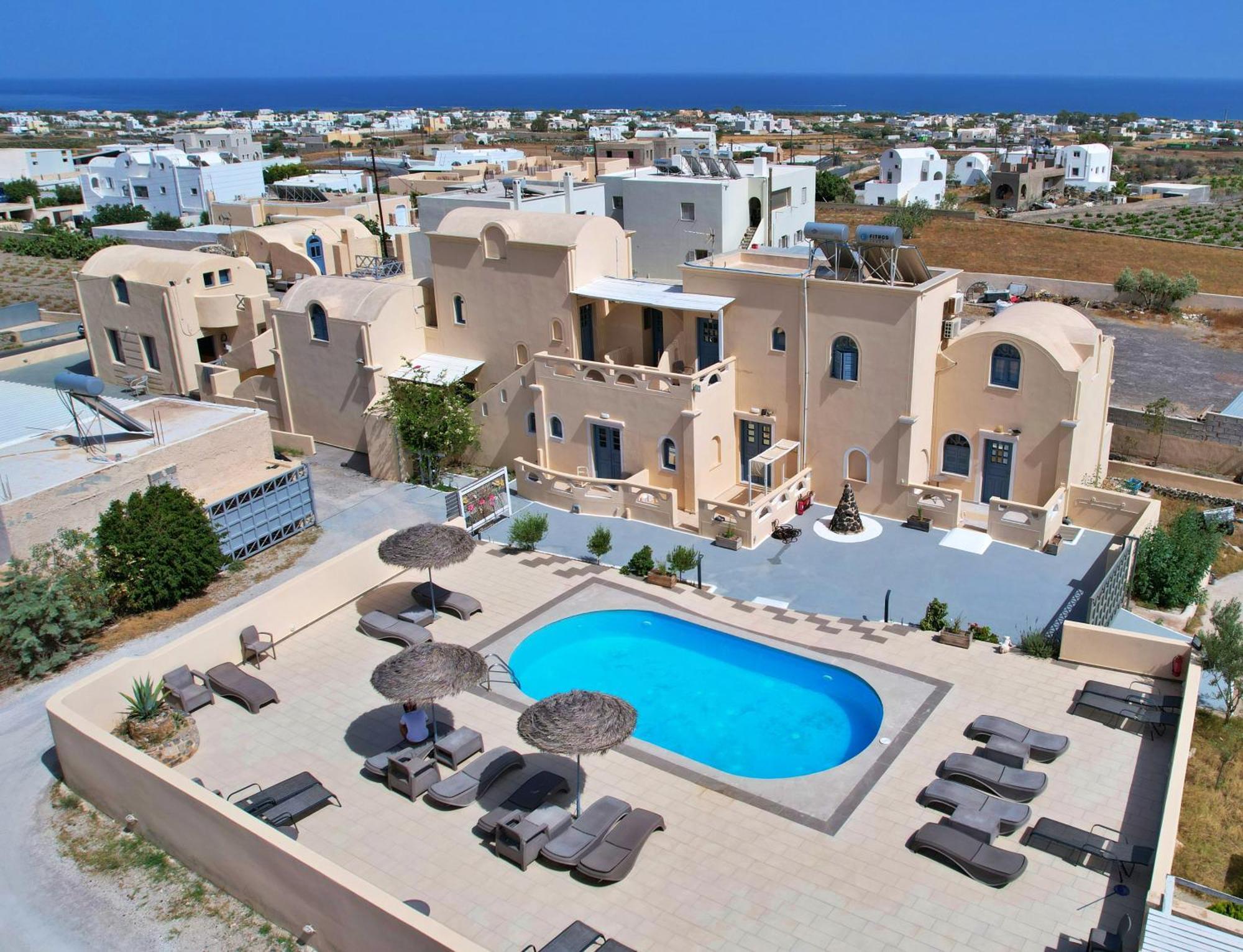 Leon Lux Apartments Perivolos  Exterior photo