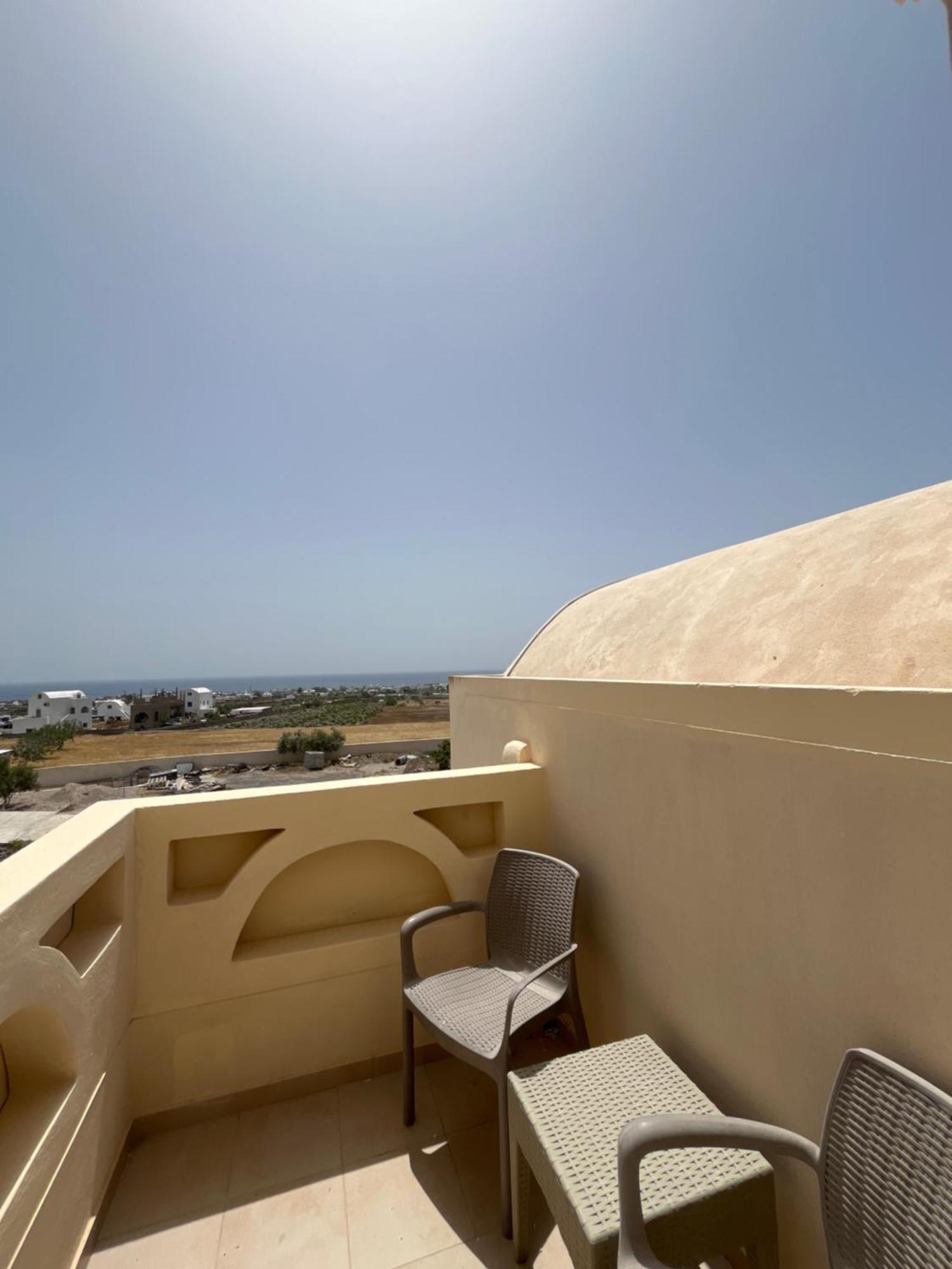 Leon Lux Apartments Perivolos  Exterior photo